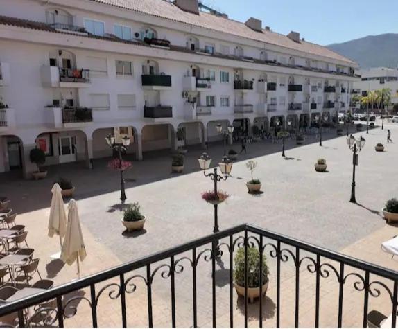 Apartamento Alquilo Con Bano Compartido Y Cocina Compartida